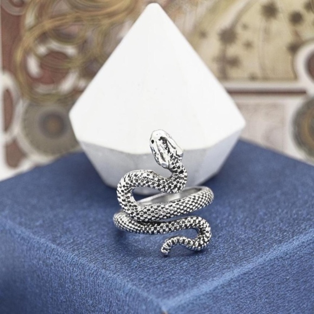 Snake Ring - Picture 3 of 4